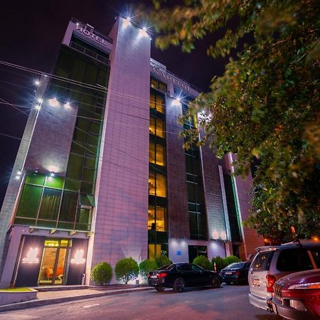Capitol Hotel By Umbrella Tbilisi Luaran gambar
