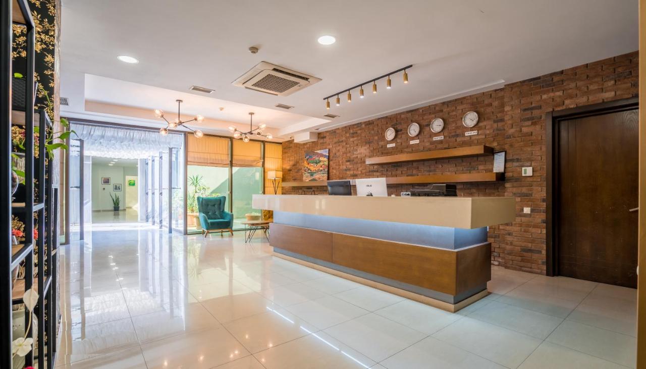 Capitol Hotel By Umbrella Tbilisi Luaran gambar